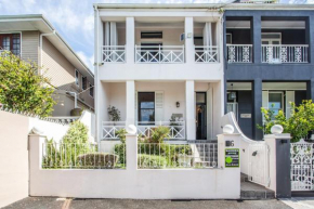 Notting Hill House - Green Point Stadium